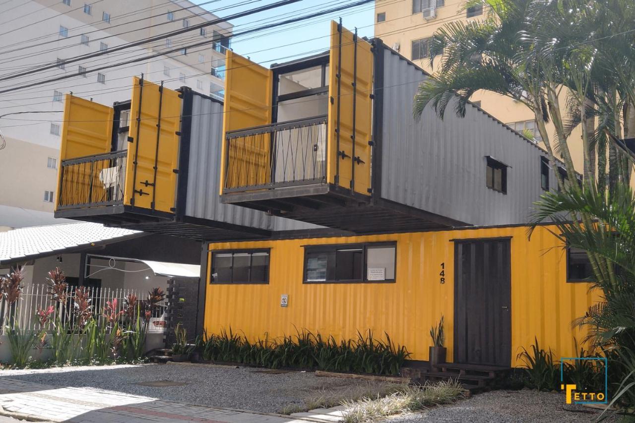 Aps Em Container Na Meia Praia, Itapema, Sc - Tetto Stays Екстер'єр фото